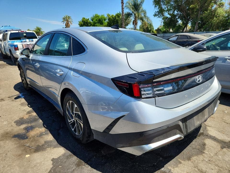 2026 HYUNDAI SONATA HYBRID BLUE 2
