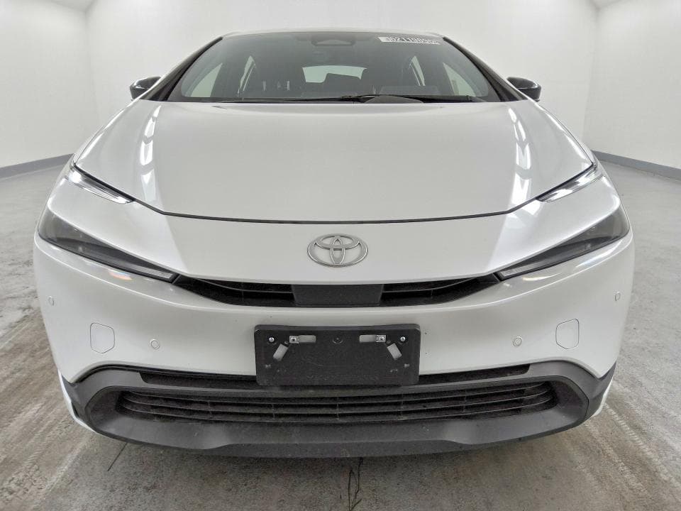 2025 TOYOTA PRIUS LE 5