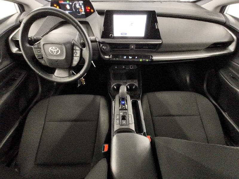 2025 TOYOTA PRIUS LE 8