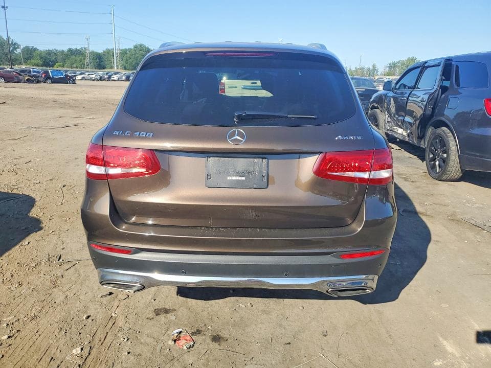 2018 MERCEDES-BENZ GLC 300 4MATIC 6