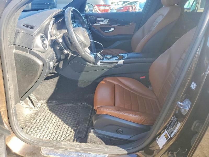 2018 MERCEDES-BENZ GLC 300 4MATIC 7