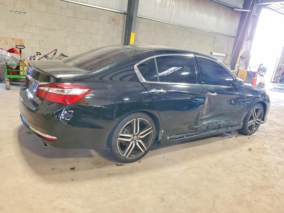 2017 HONDA ACCORD TOURING 3