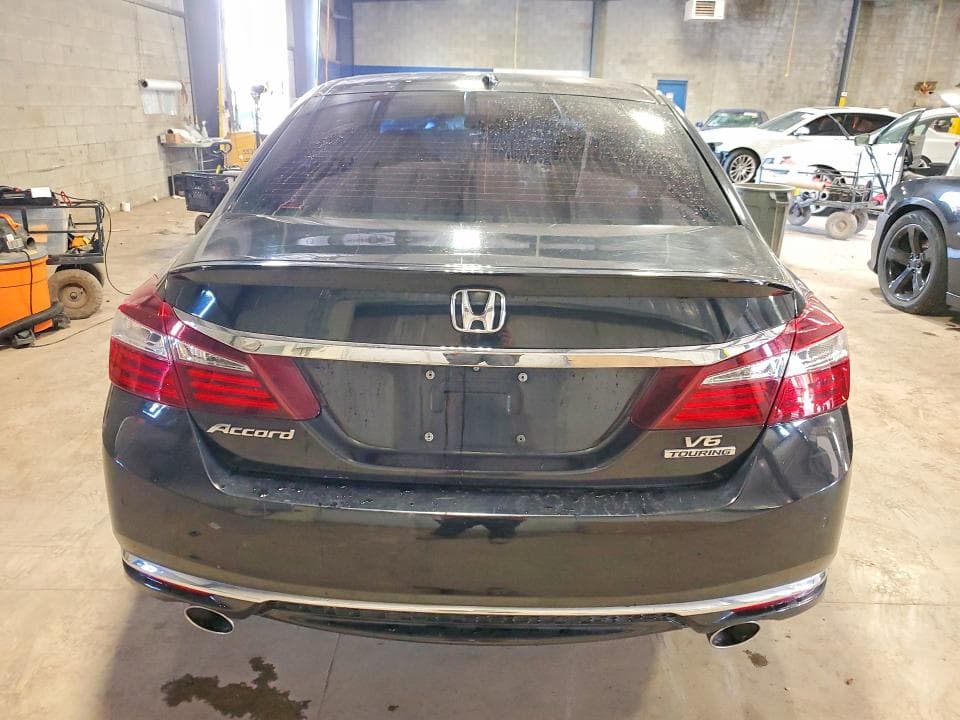 2017 HONDA ACCORD TOURING 6