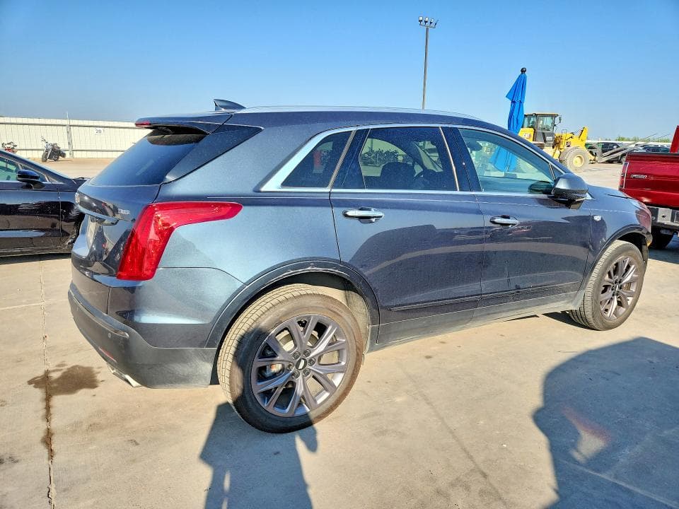 2019 CADILLAC XT5 LUXURY 3
