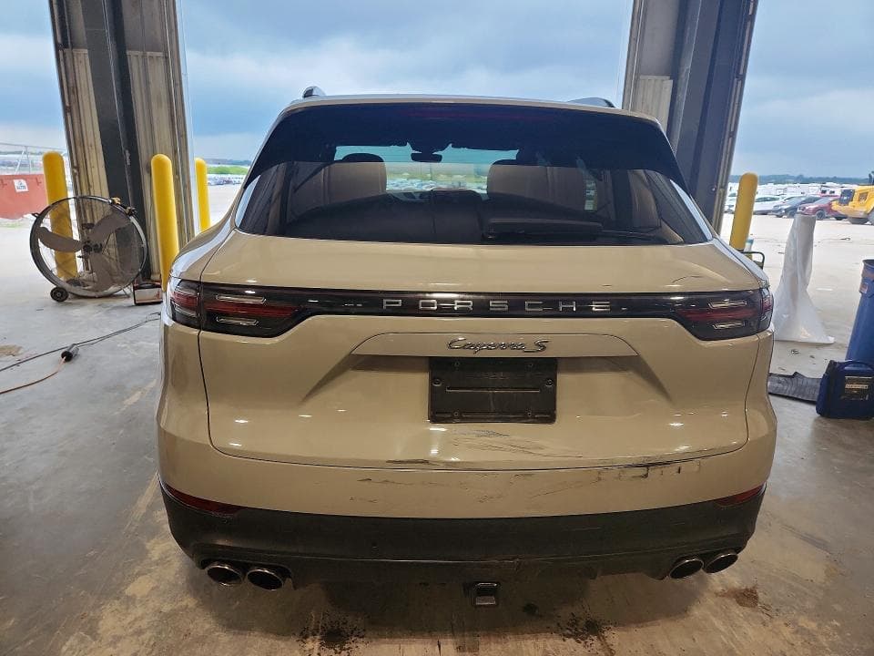 2021 PORSCHE CAYENNE S 6