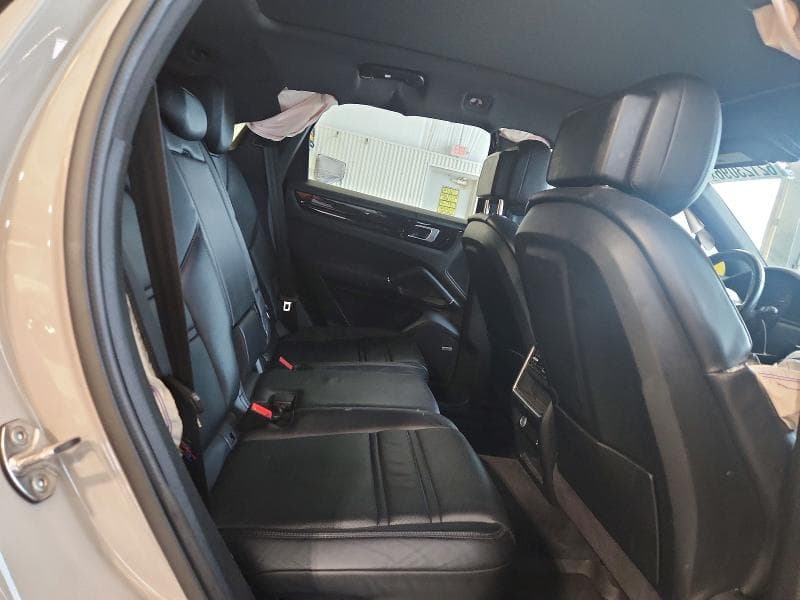 2021 PORSCHE CAYENNE S 10