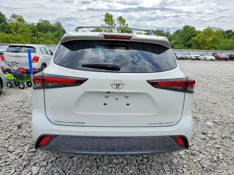 2025 TOYOTA HIGHLANDER LIMITED 6