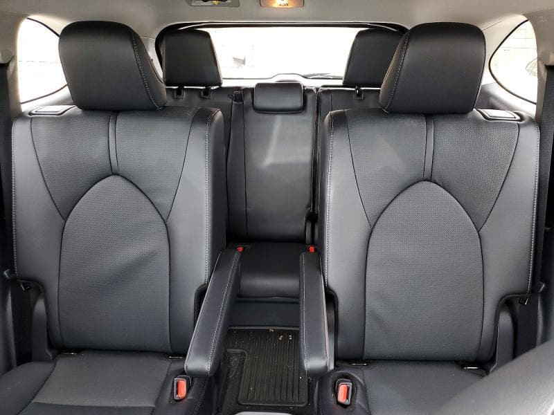 2025 TOYOTA HIGHLANDER LIMITED 10