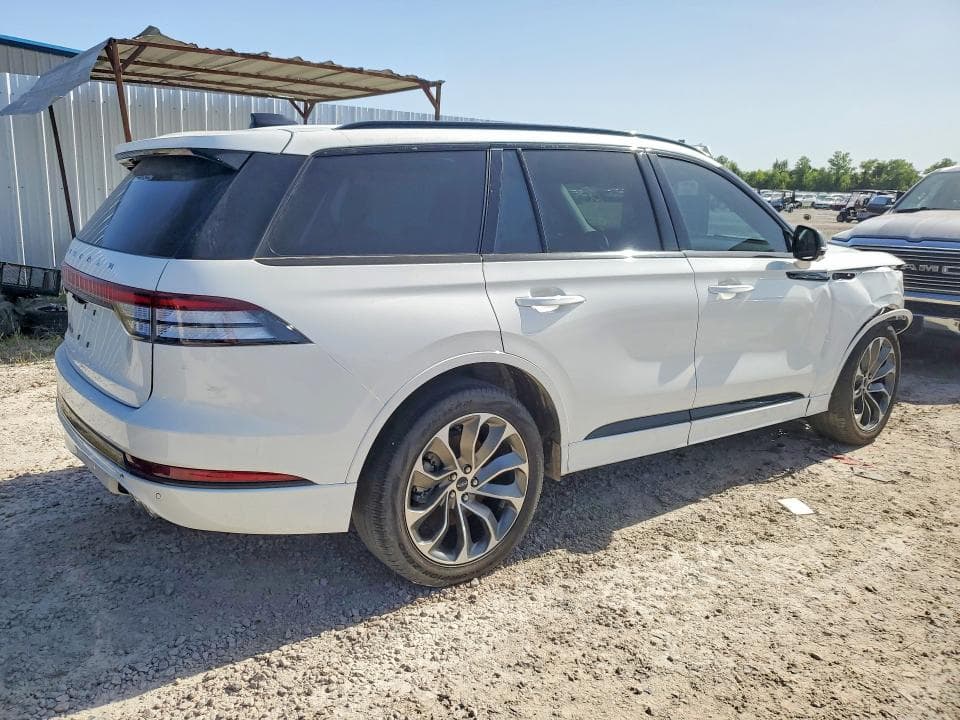 2025 LINCOLN AVIATOR 3