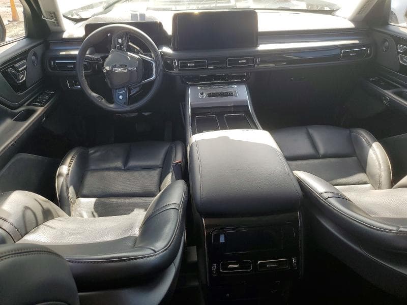 2025 LINCOLN AVIATOR 8