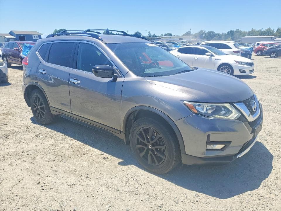 2017 NISSAN ROGUE SV 4