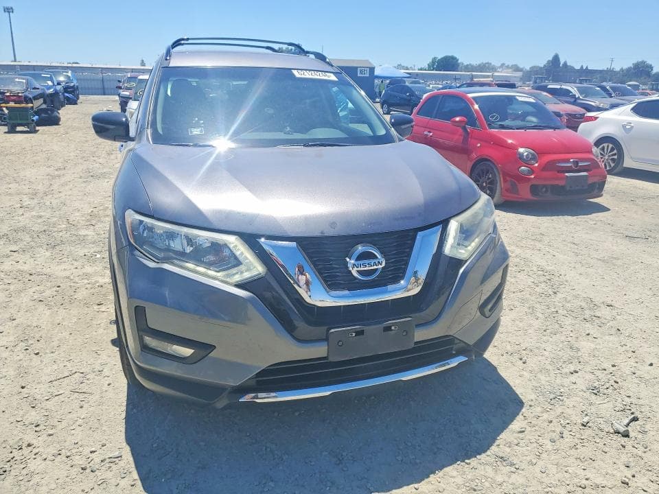 2017 NISSAN ROGUE SV 5