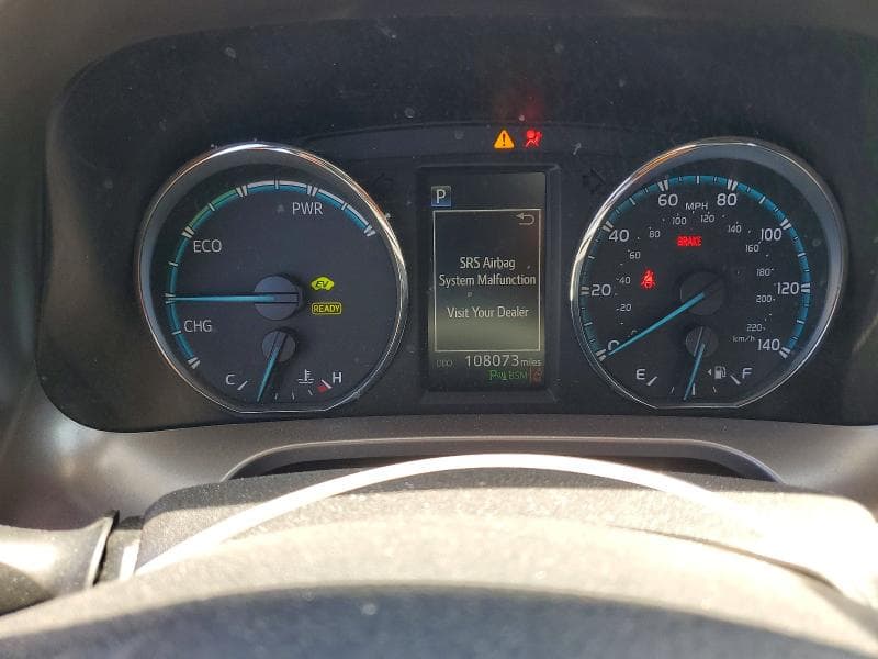 2017 TOYOTA RAV4 HV SE 9