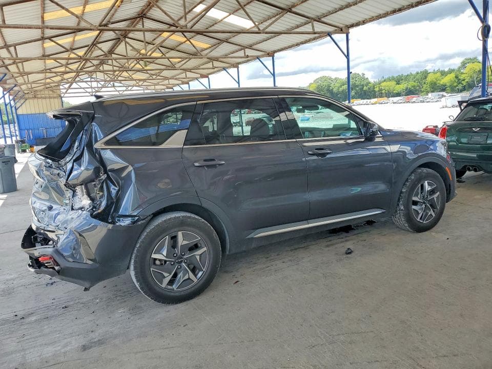2022 KIA SORENTO S 3