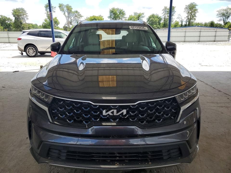 2022 KIA SORENTO S 5