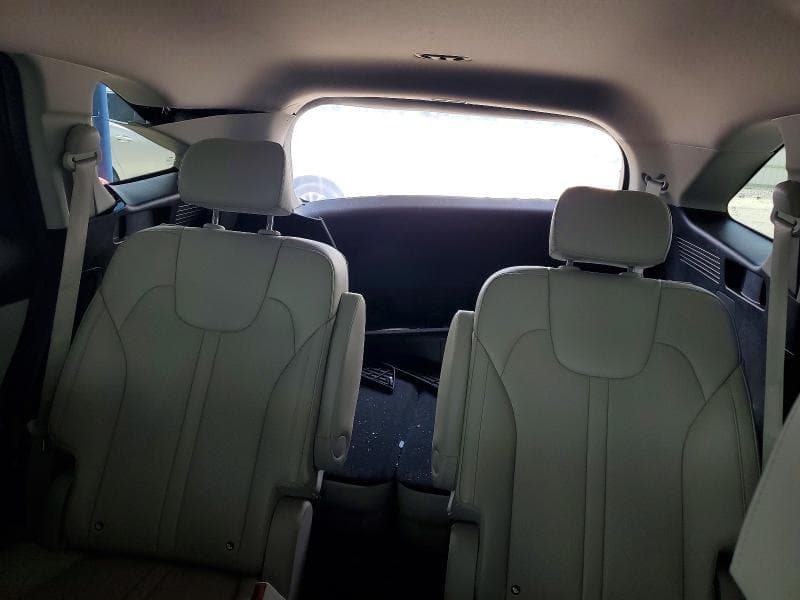 2022 KIA SORENTO S 10