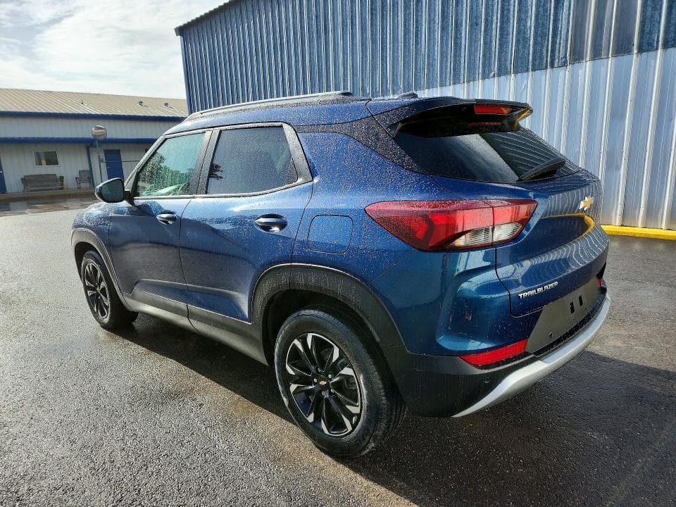 2021 CHEVROLET TRAILBLAZER LT 2