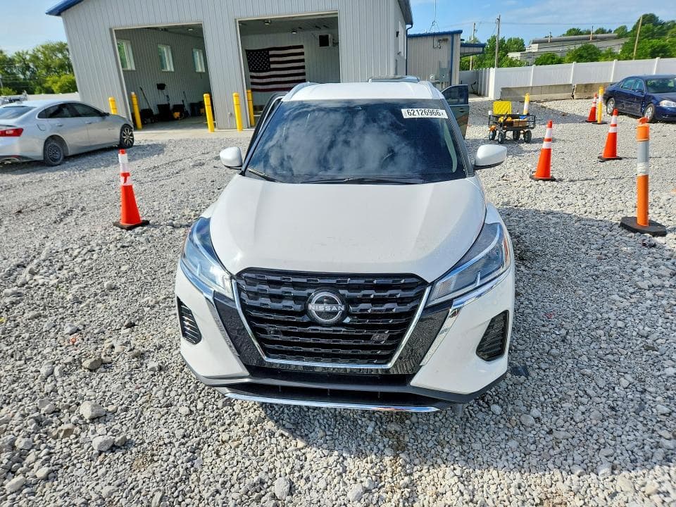 2023 NISSAN KICKS SV 5