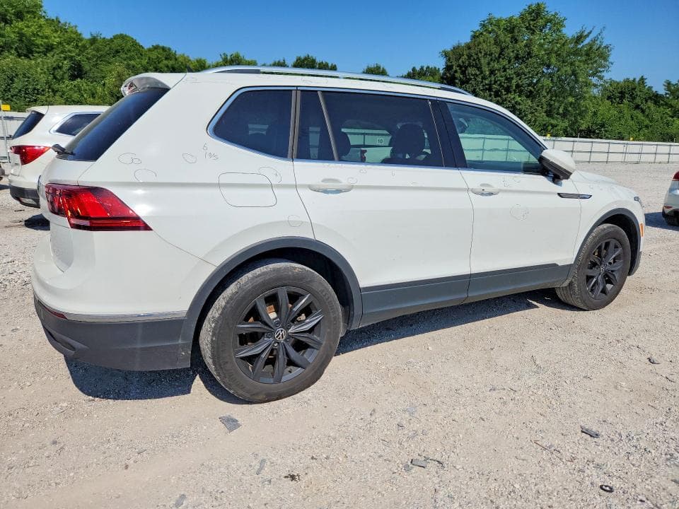2024 VOLKSWAGEN TIGUAN SE 3
