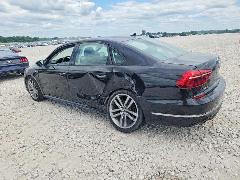 2018 VOLKSWAGEN PASSAT S 2