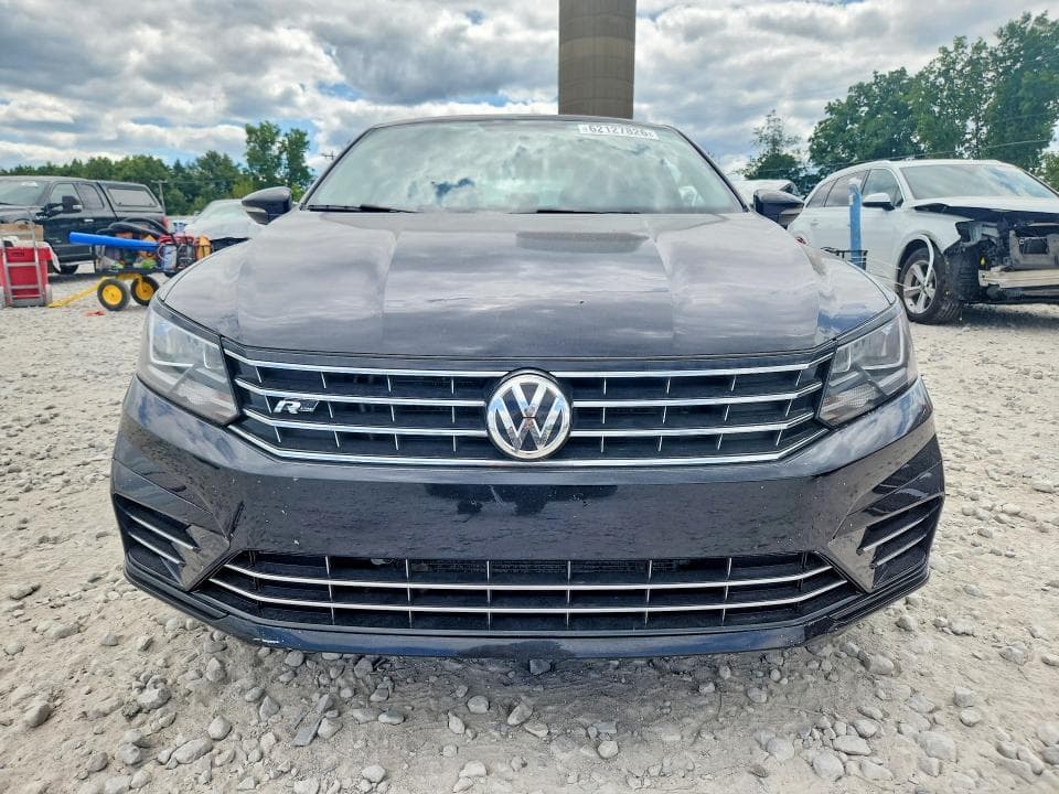 2018 VOLKSWAGEN PASSAT S 5