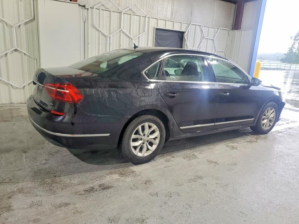 2017 VOLKSWAGEN PASSAT S 3