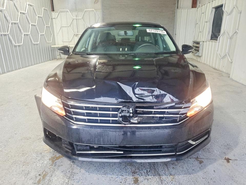2017 VOLKSWAGEN PASSAT S 5
