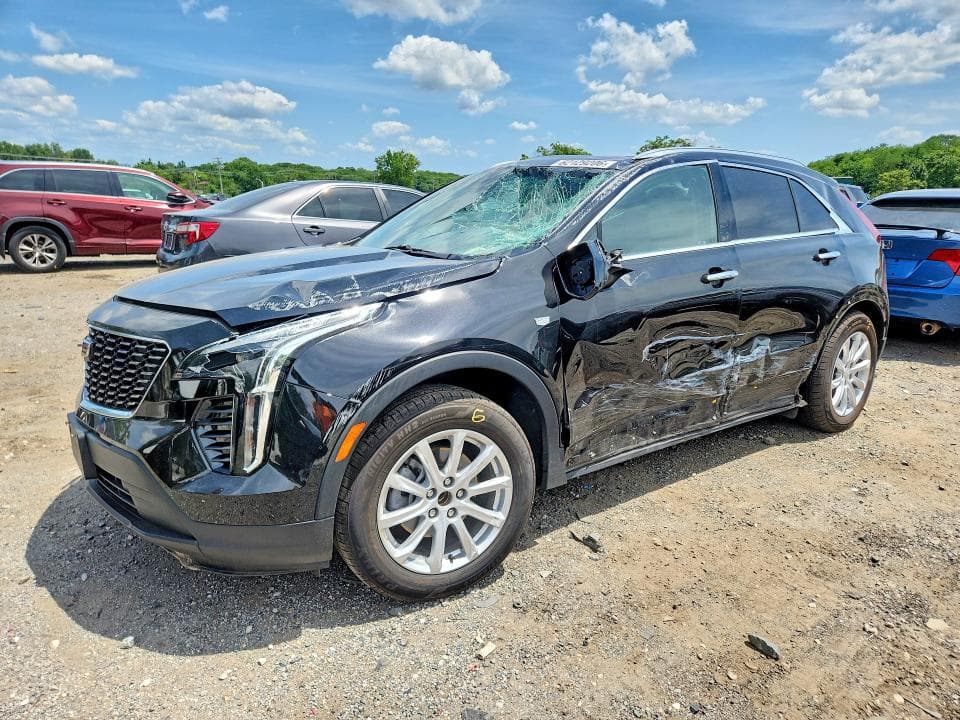 2022 CADILLAC XT4 LUXURY - 1