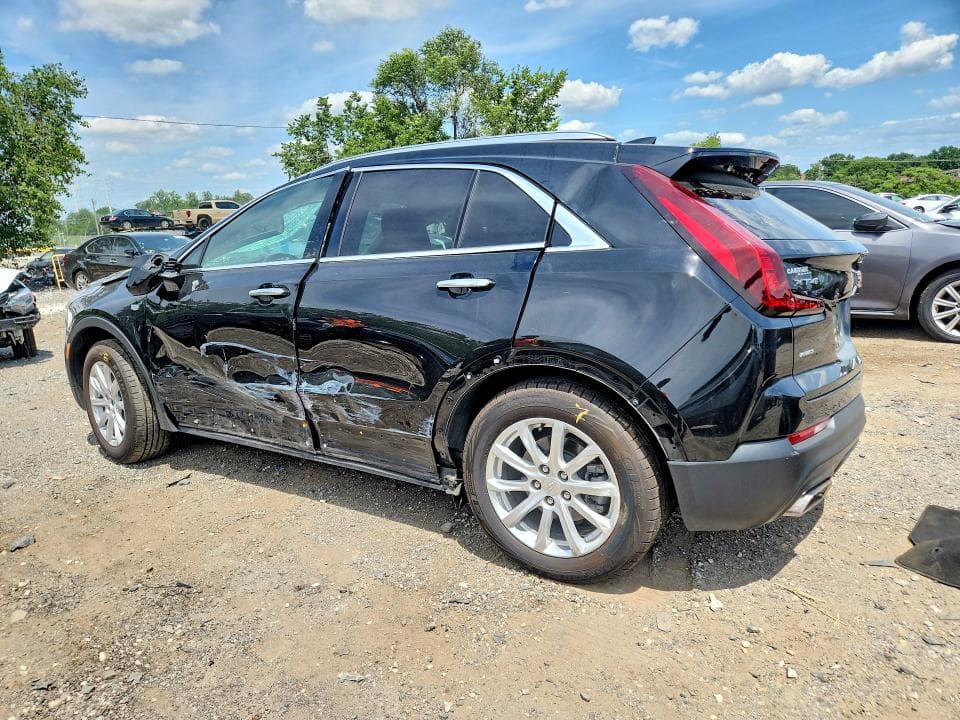2022 CADILLAC XT4 LUXURY 2