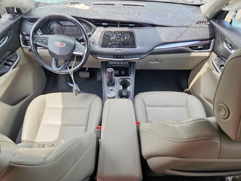 2022 CADILLAC XT4 LUXURY 8
