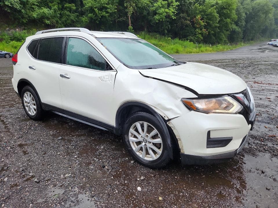 2017 NISSAN ROGUE SV 4