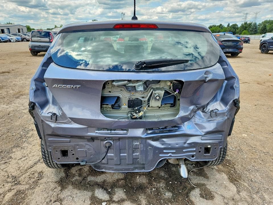 2017 HYUNDAI ACCENT SE 6