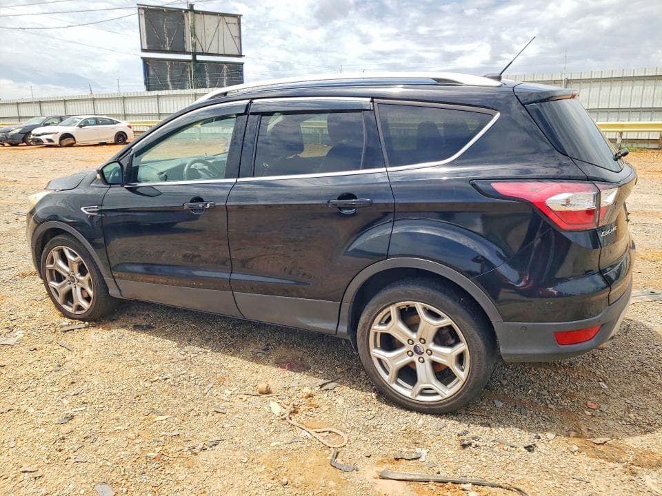 2017 FORD ESCAPE TITANIUM 2
