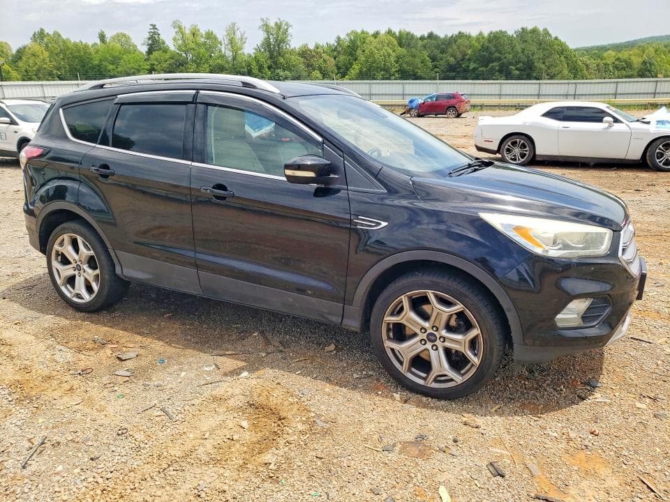 2017 FORD ESCAPE TITANIUM 4