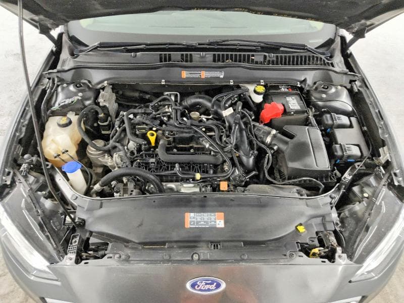 2020 FORD FUSION SE 11