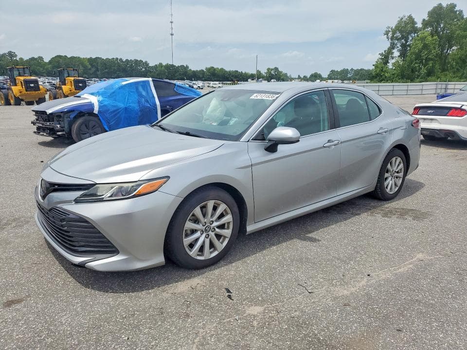 2019 TOYOTA CAMRY LE - 1