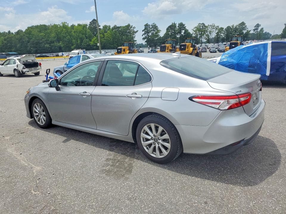 2019 TOYOTA CAMRY LE 2