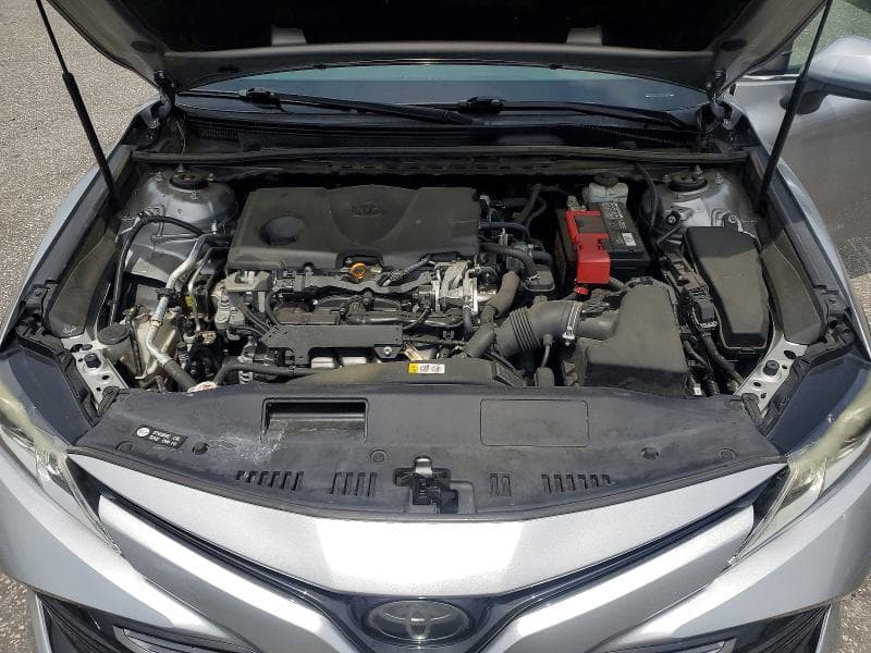 2019 TOYOTA CAMRY LE 11