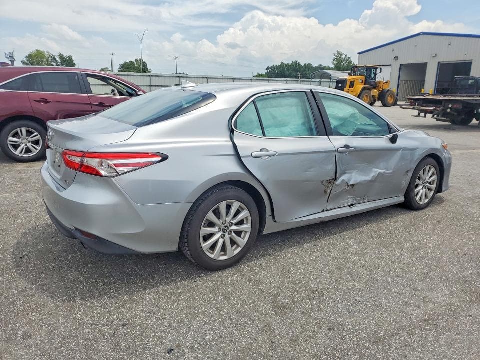 2019 TOYOTA CAMRY LE 3