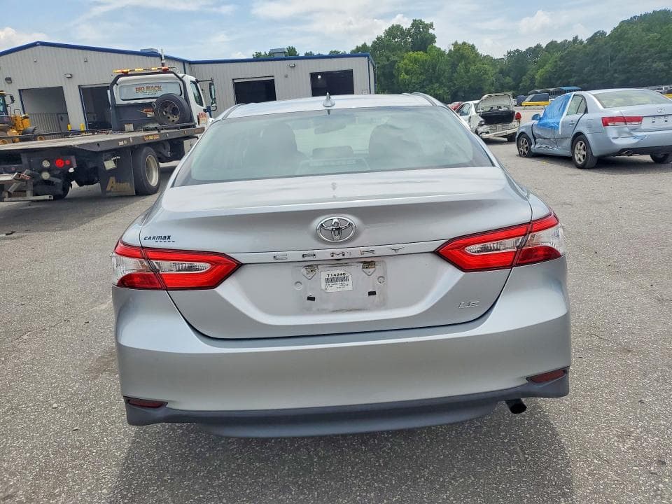 2019 TOYOTA CAMRY LE 6
