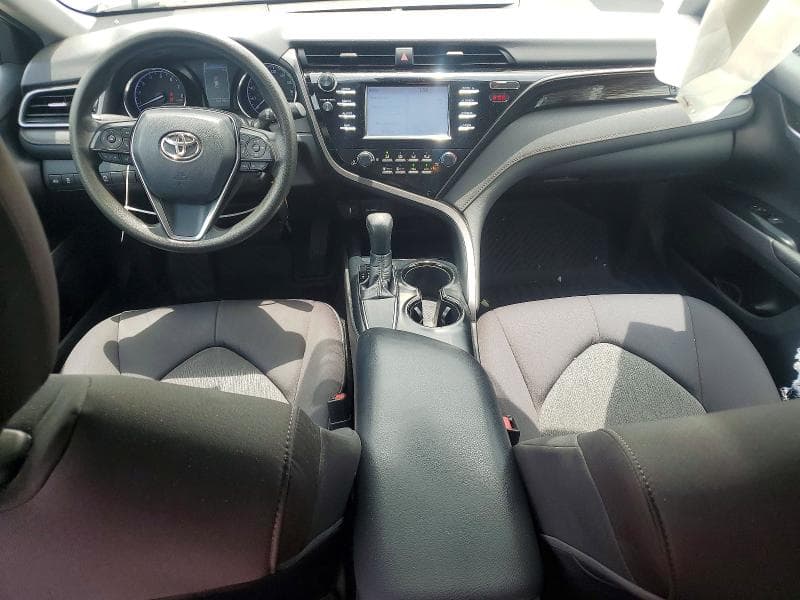 2019 TOYOTA CAMRY LE 8