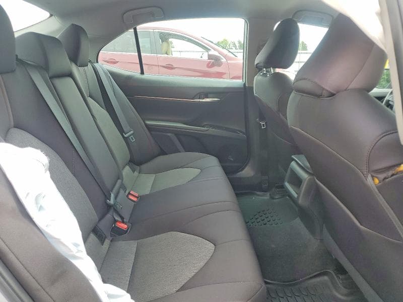 2019 TOYOTA CAMRY LE 10