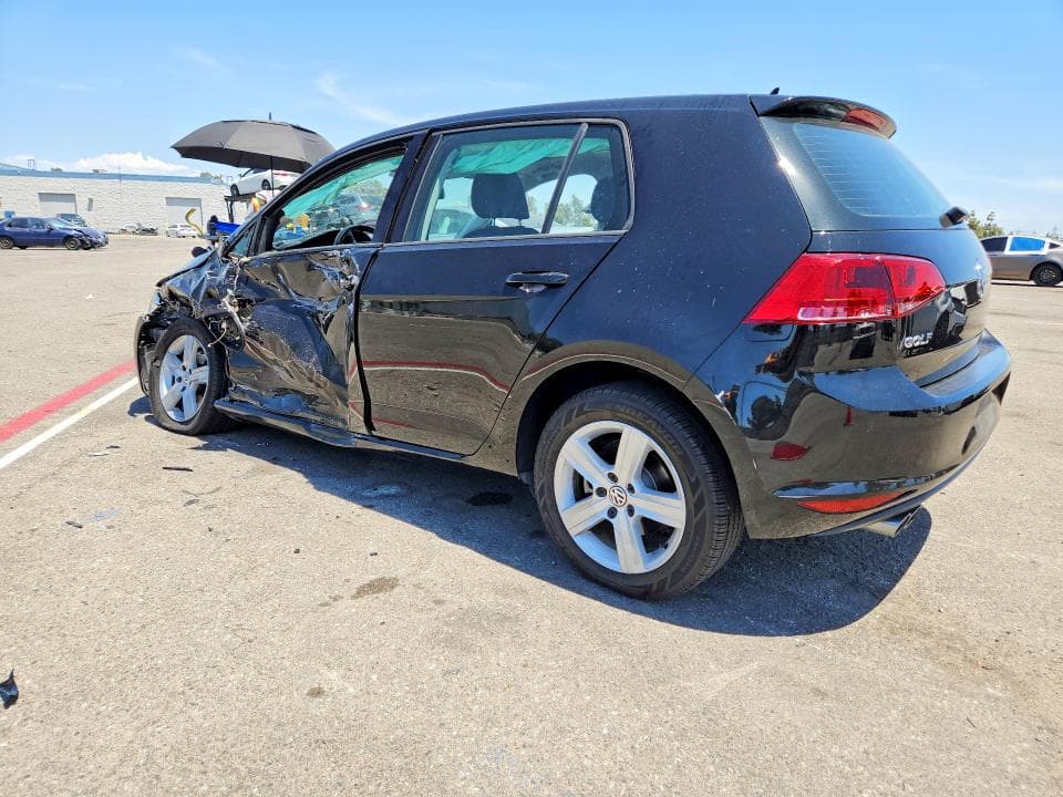 2017 VOLKSWAGEN GOLF S 2