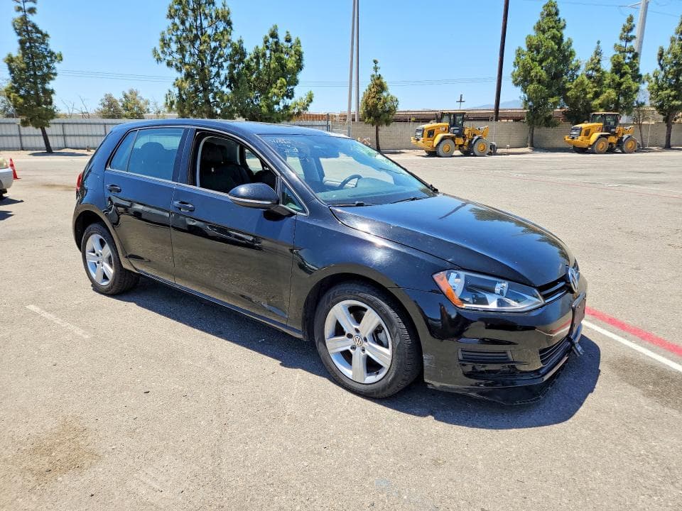 2017 VOLKSWAGEN GOLF S 4