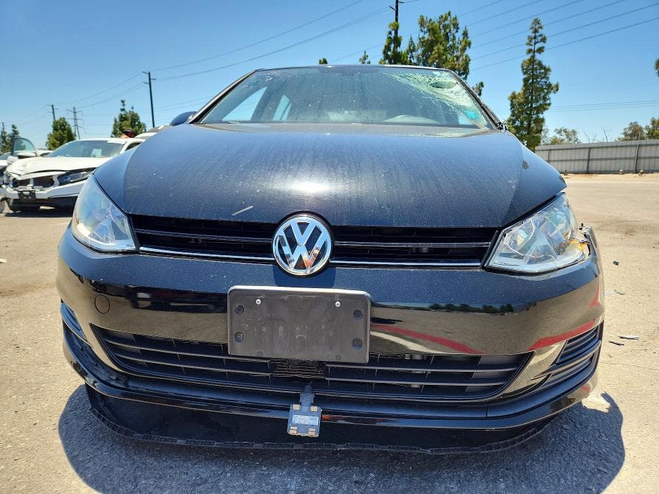 2017 VOLKSWAGEN GOLF S 5
