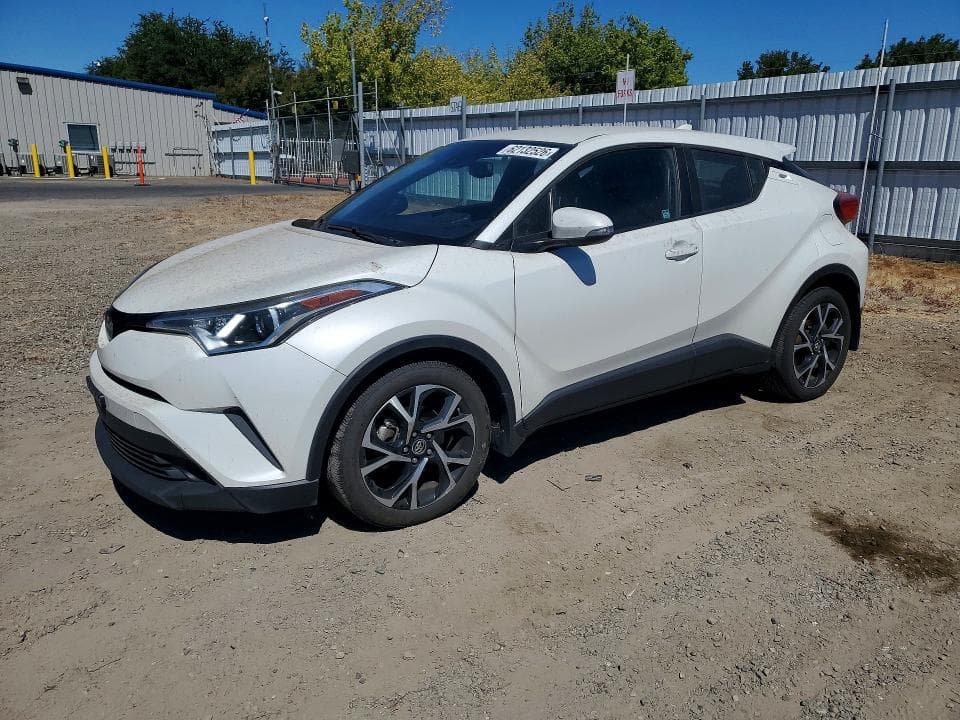 2018 TOYOTA C-HR XLE - 1