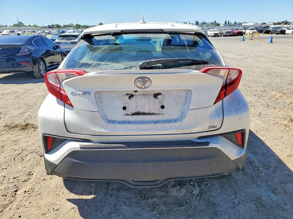 2018 TOYOTA C-HR XLE 6