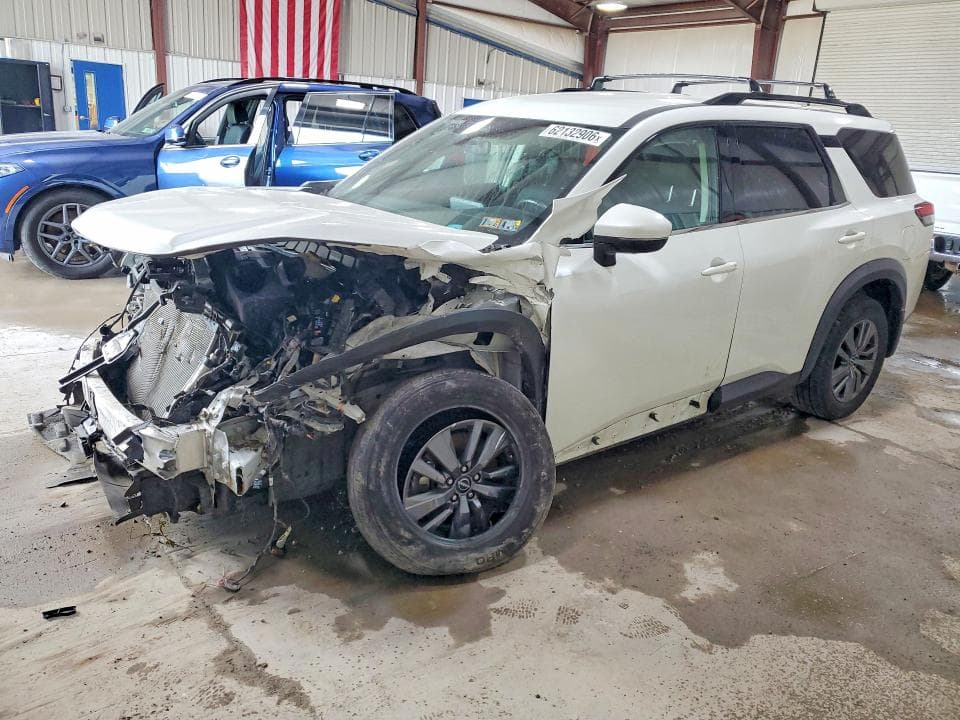 2022 NISSAN PATHFINDER SV - 1