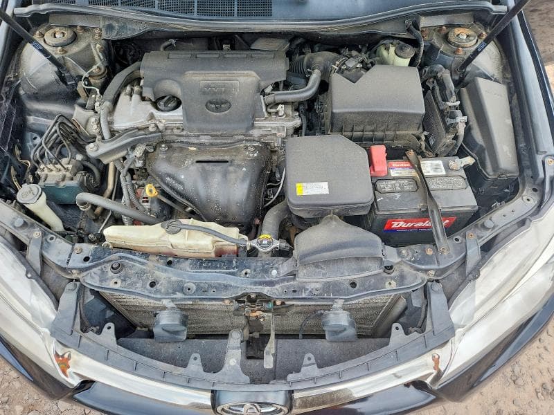 2017 TOYOTA CAMRY SE 11
