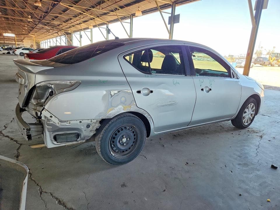 2017 NISSAN VERSA 1.6 SV 3